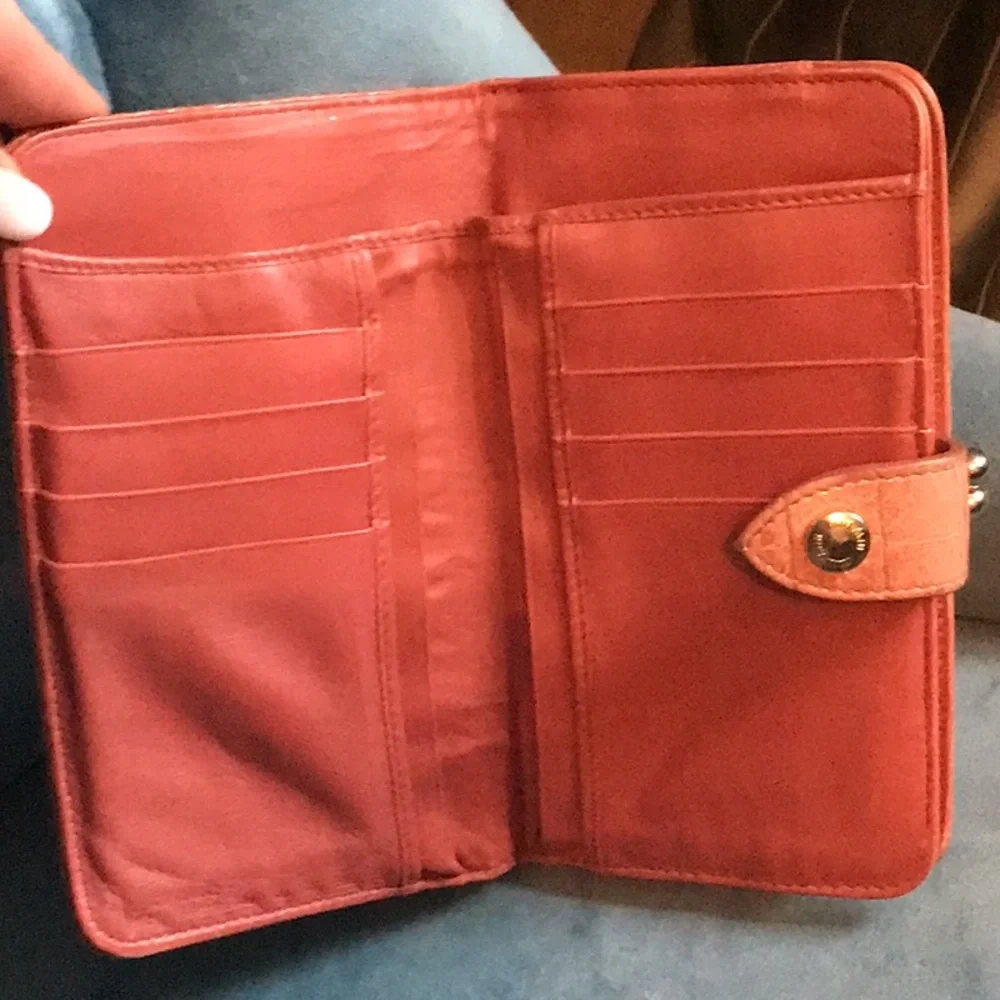 Miu Miu Kisslock Wallet